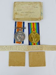 GB, War- + Victory medaille + doosje op naam