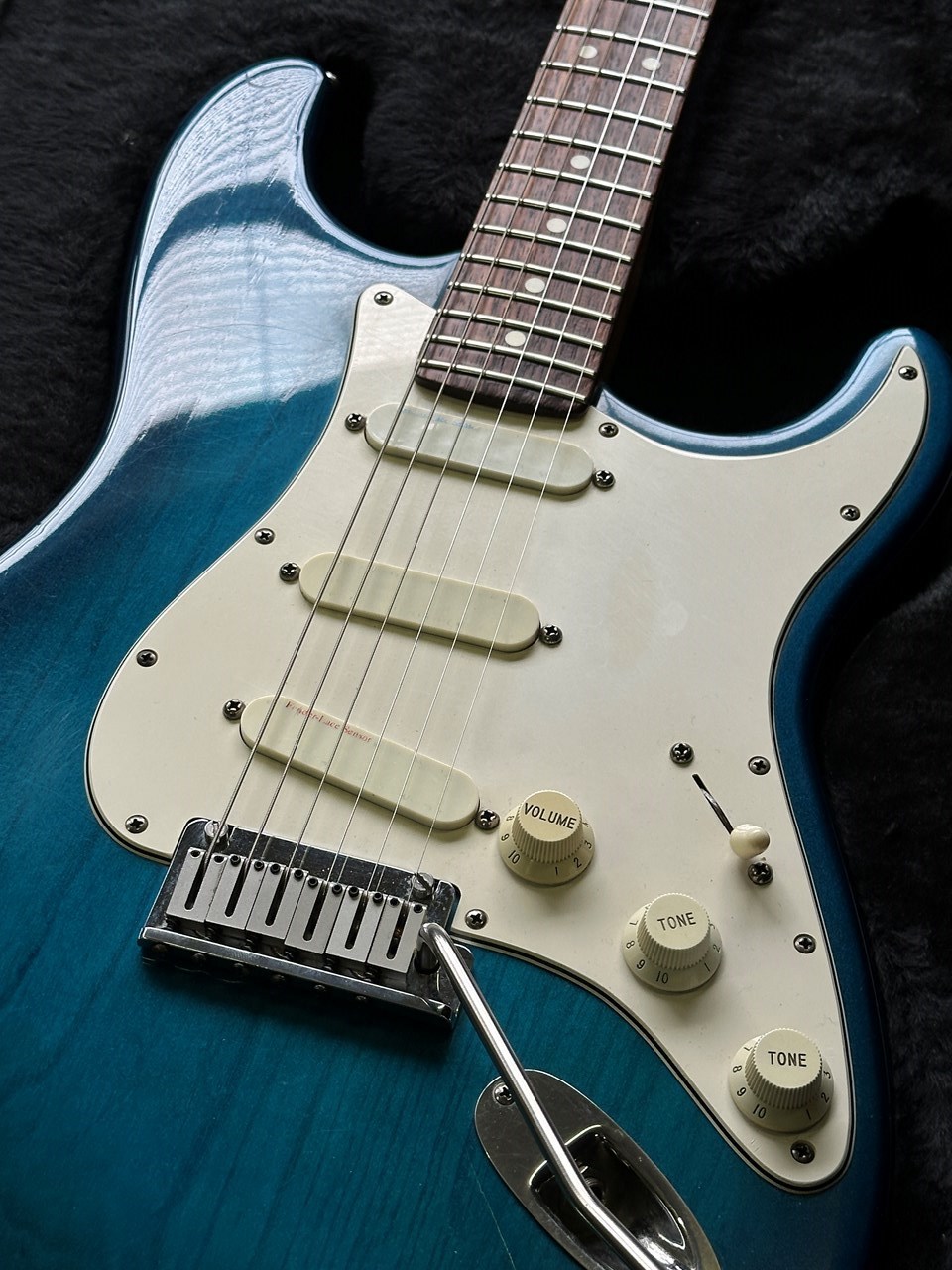 Fender Stratocaster Plus Aqua Blue Burst with Original Case. - Thumbnail 3