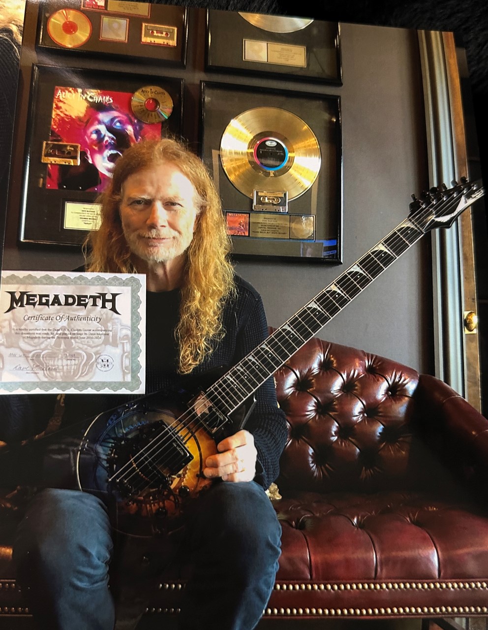 Dean USA Dave Mustaine Owned Tour Guitar Signed with Pics & COA - Thumbnail 4