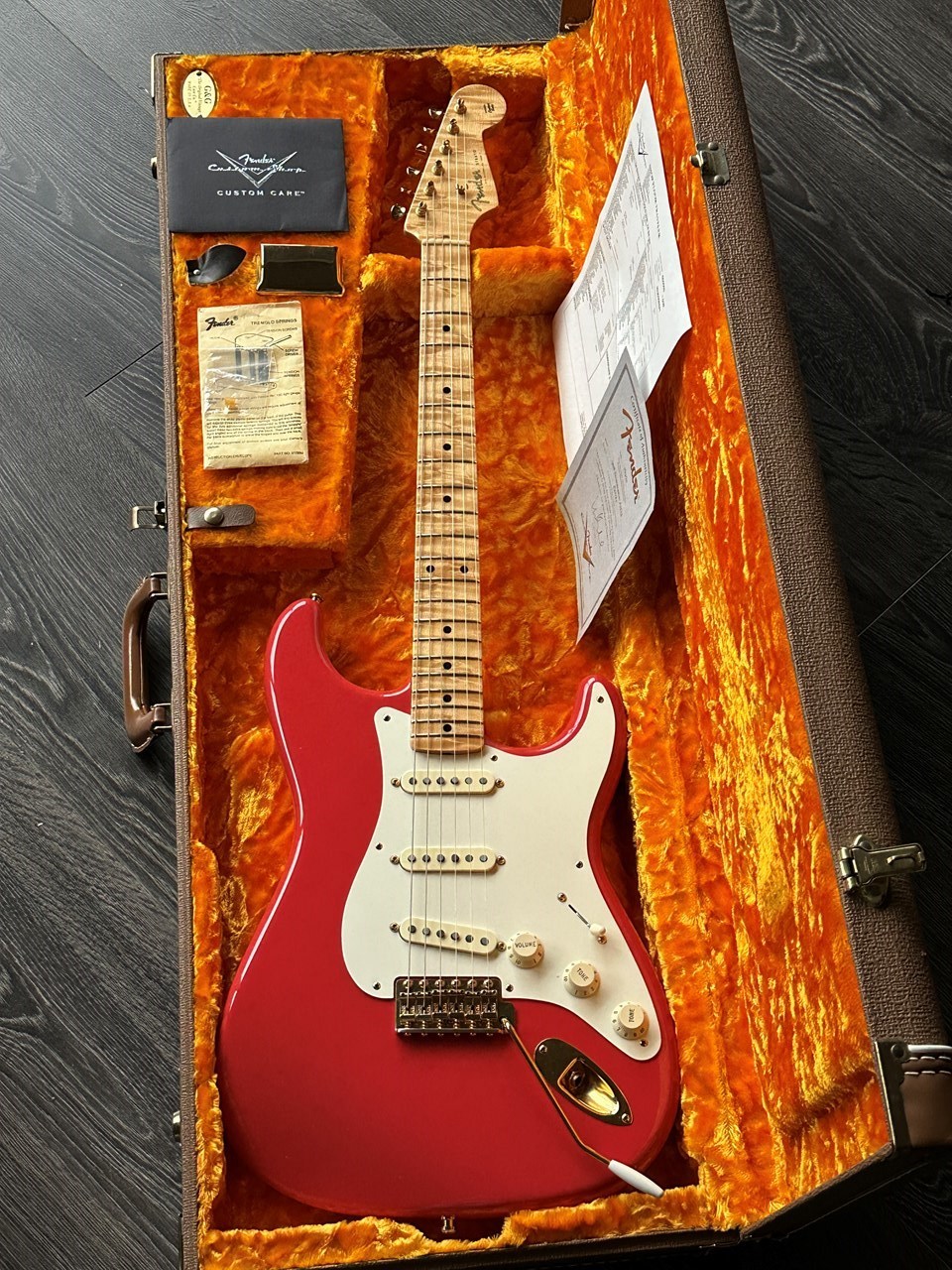 Fender Stratocaster 1956 NOS Figured Neck Fiesta Red Gold Hardware - Thumbnail 5