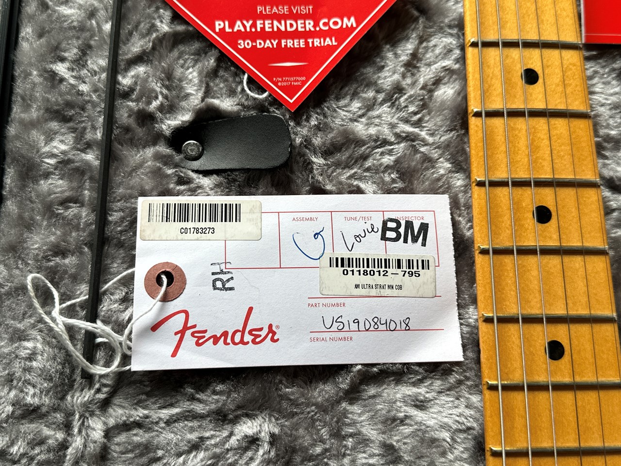 2019 Fender American Ultra Stratocaster Cobra Blue Excellent & Complete - Thumbnail 5