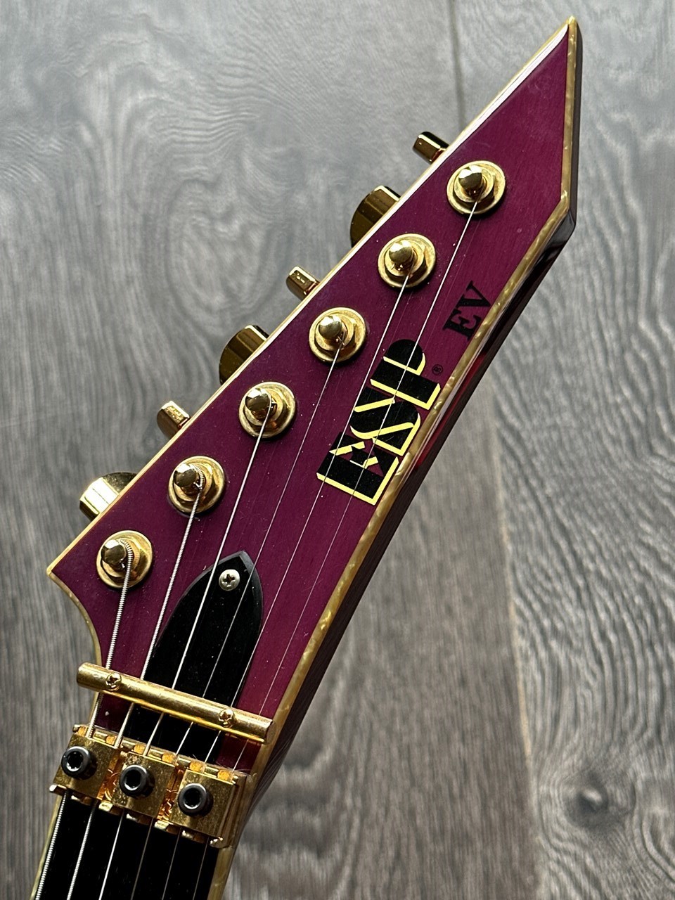 ESP Custom Shop Horizon EV "Harem Girl" Emppu Vuorinen Kiso Masterbuilt - Thumbnail 6