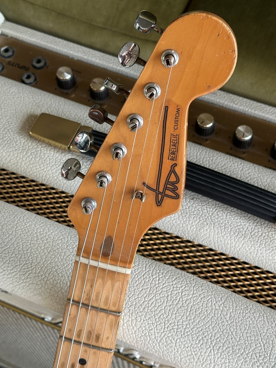 Rebel Relic S Heavy Aged with Versatile with EMG Boost - Thumbnail 5