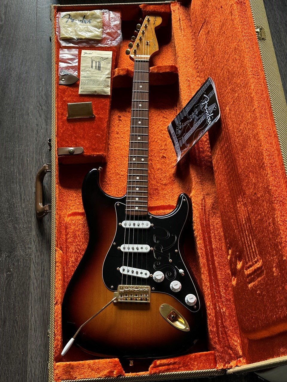 Fender Stratocaster SRV Stevie Ray Vaughan with Case - Image 1