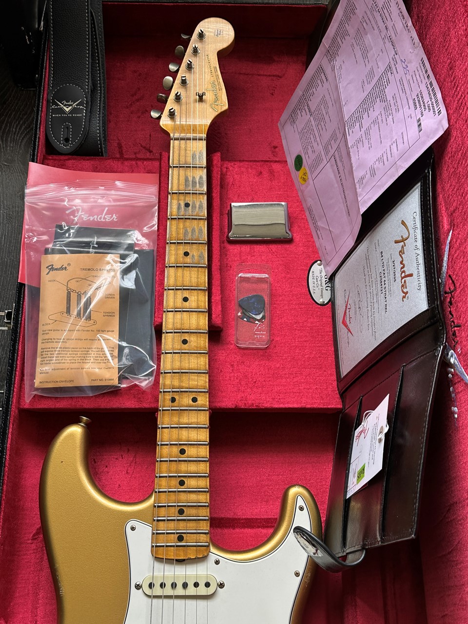 2025 Fender Stratocaster 1964 LTD Fall Event Flamed Neck Gold over Gold Sparkle Heavy Relic - Thumbnail 4