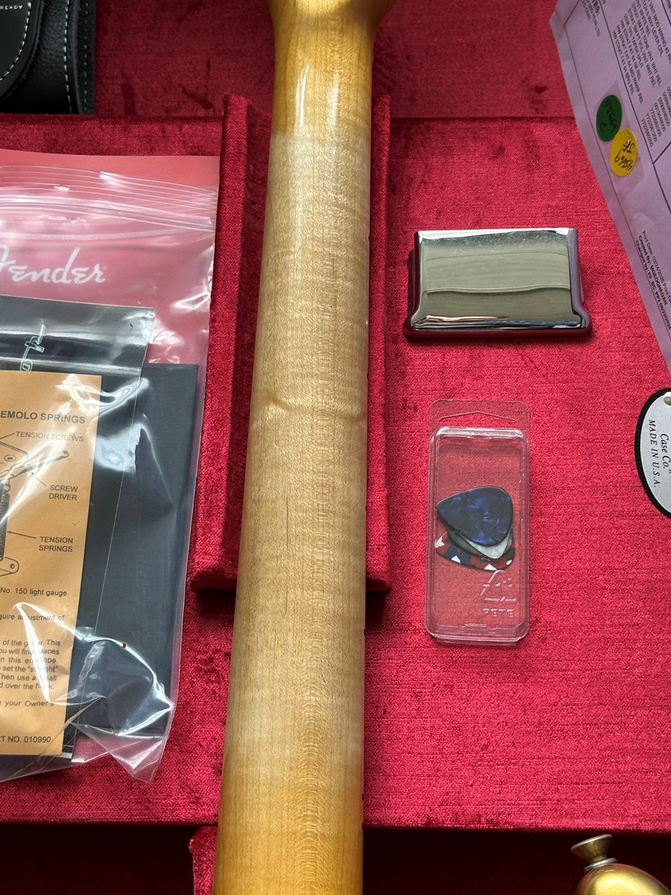2025 Fender Stratocaster 1964 LTD Fall Event Flamed Neck Gold over Gold Sparkle Heavy Relic - Thumbnail 6