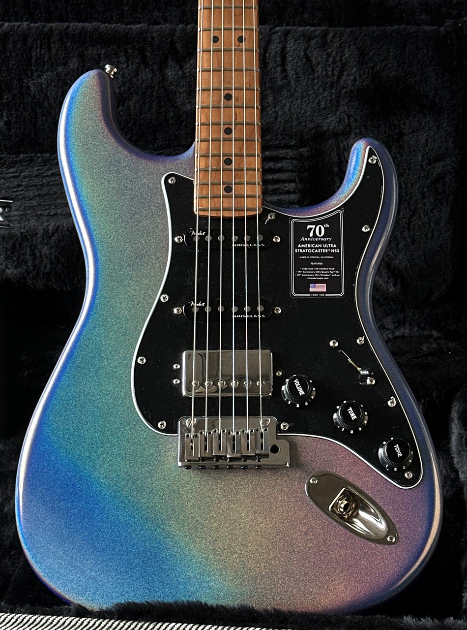Fender 70th Anniversary American Ultra Stratocaster HSS Amethyst - Thumbnail 4