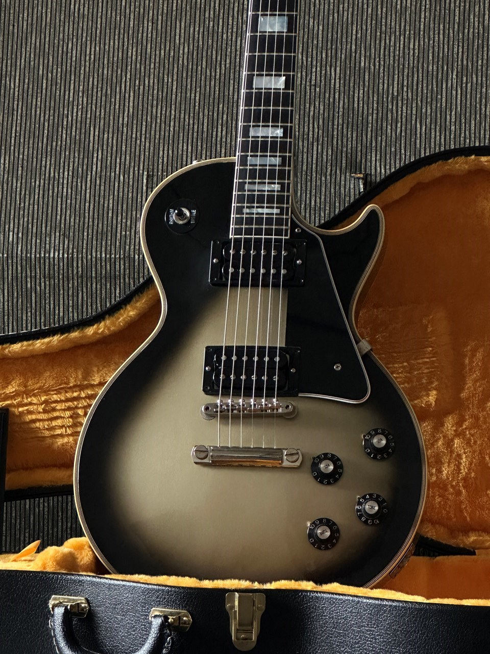 2024 Gibson Les Paul Custom 1968 Historic Silverburst Custom Shop - Thumbnail 4