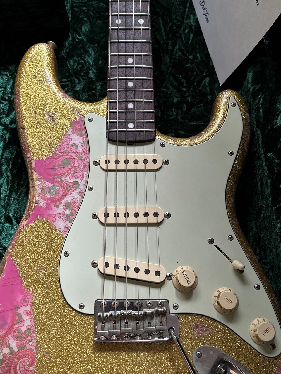 Del-Tone 60's S Gold Sparkle over Pink Paisley Heavy Aged with COA & Case - Thumbnail 6