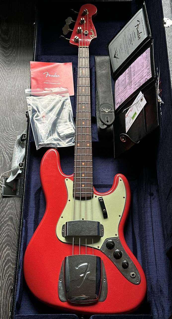 2024 Fender Custom Shop 1963 Jazz Bass Journeyman Relic Fiesta Red Mint - Thumbnail 2