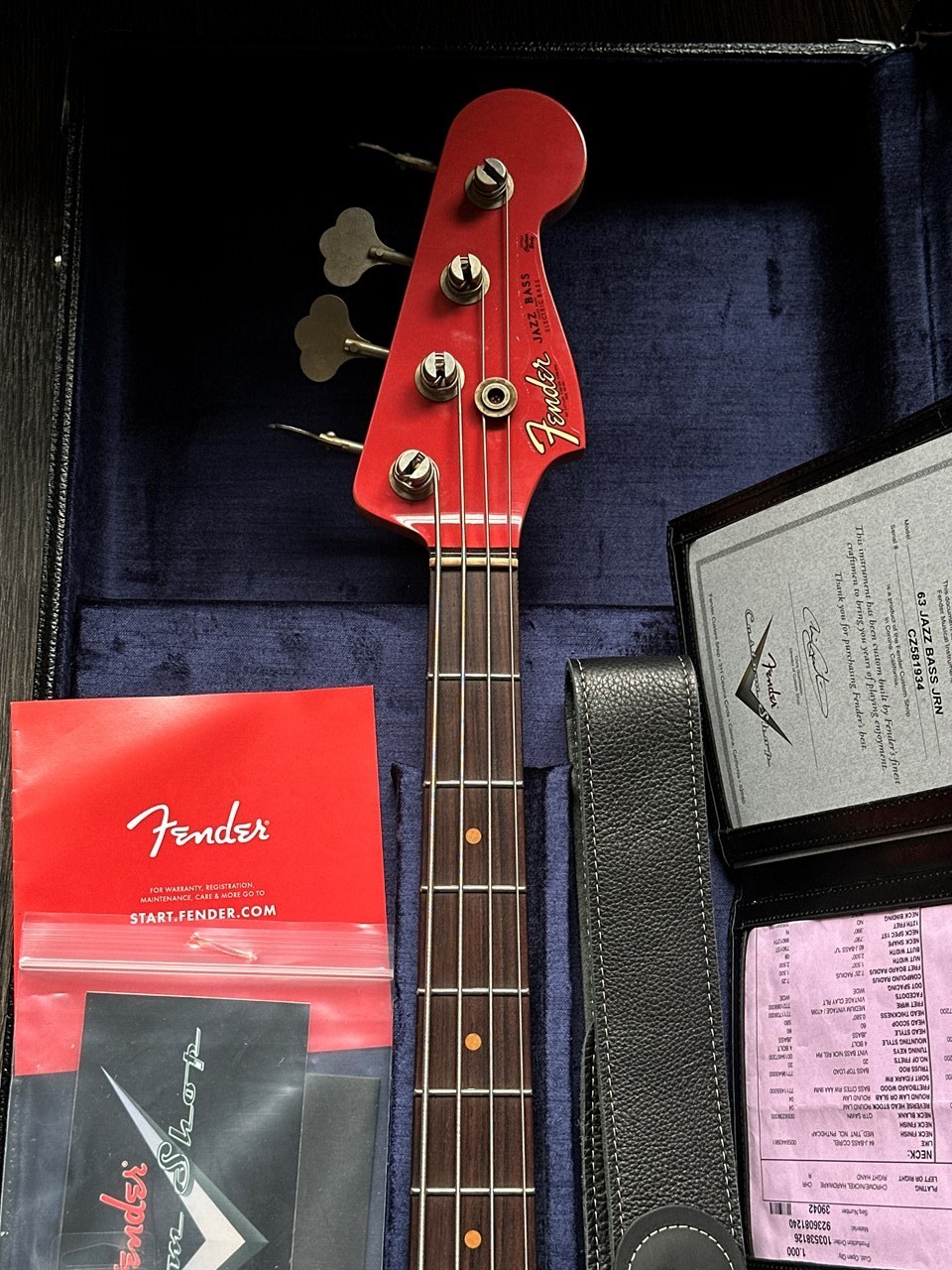 2024 Fender Custom Shop 1963 Jazz Bass Journeyman Relic Fiesta Red Mint - Thumbnail 6