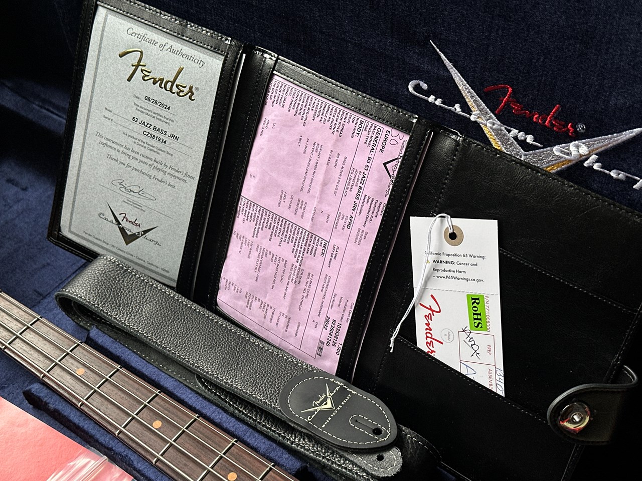 2024 Fender Custom Shop 1963 Jazz Bass Journeyman Relic Fiesta Red Mint - Thumbnail 5