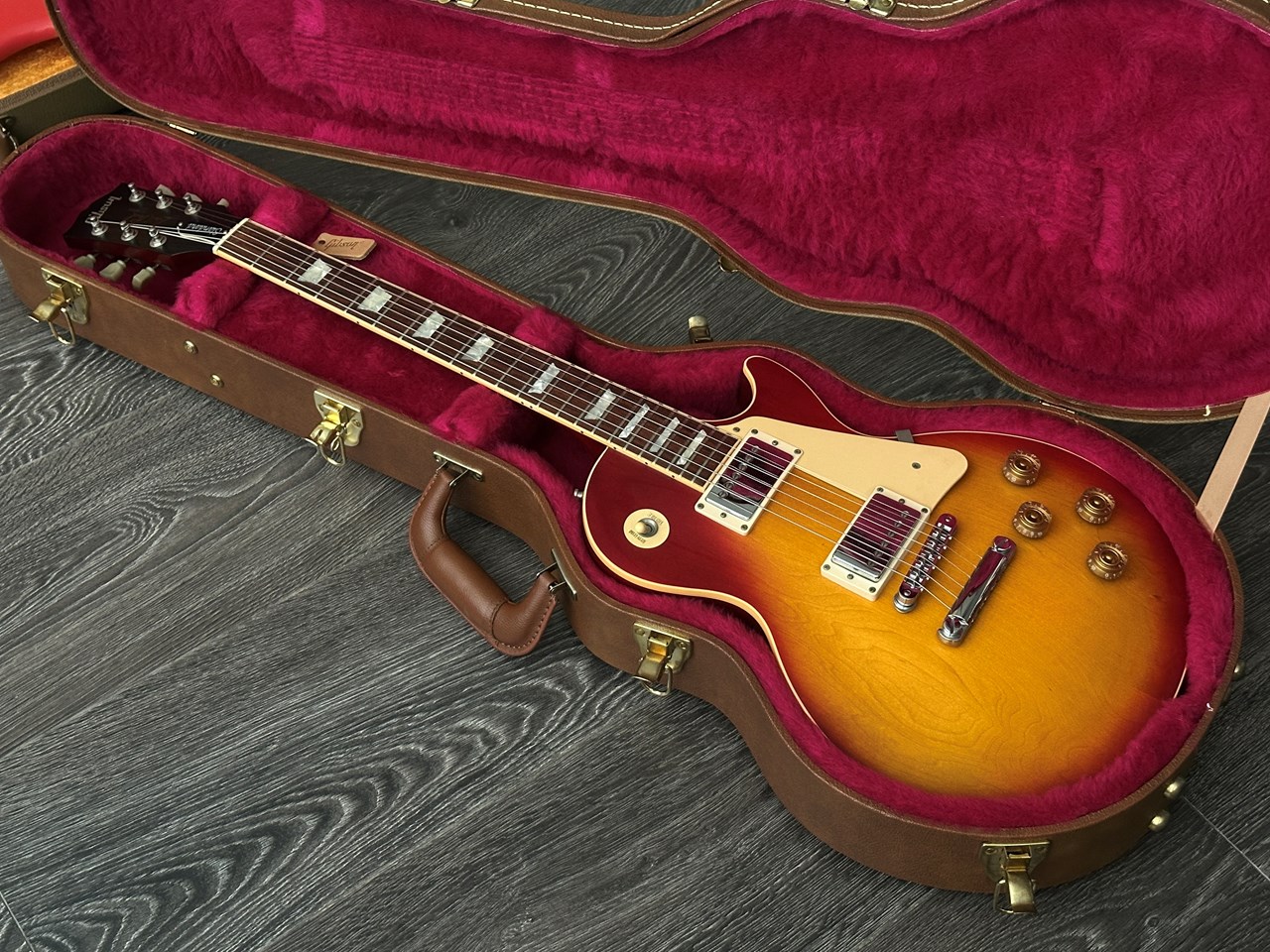 1992 Gibson Les Paul Standard Sunburst with Original Case - Thumbnail 5