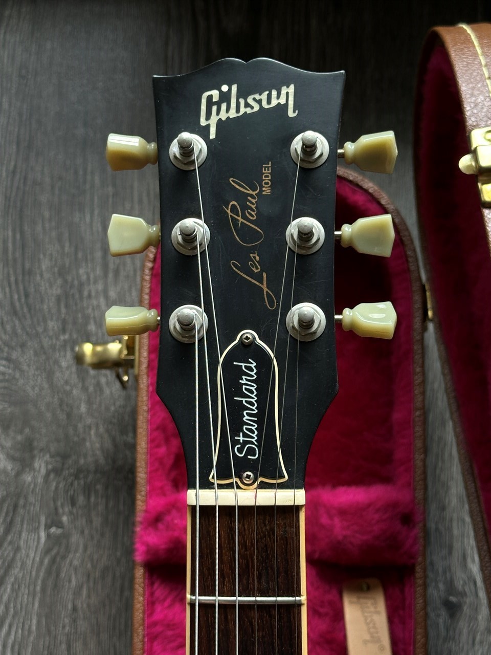 1992 Gibson Les Paul Standard Sunburst with Original Case - Thumbnail 3