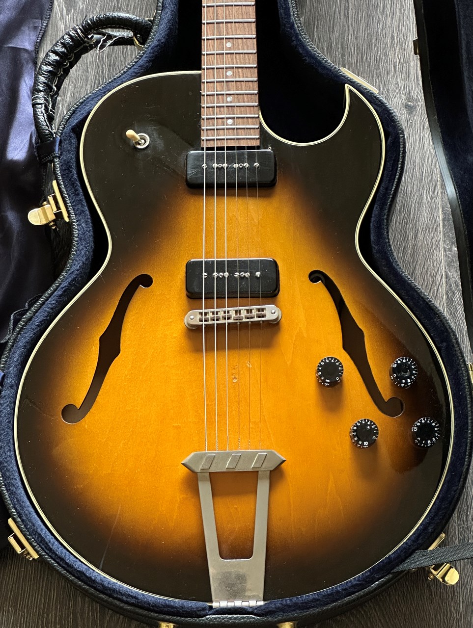 1993 Gibson ES-135 Semi-Hollowbody Vintage Sunburst - Thumbnail 4