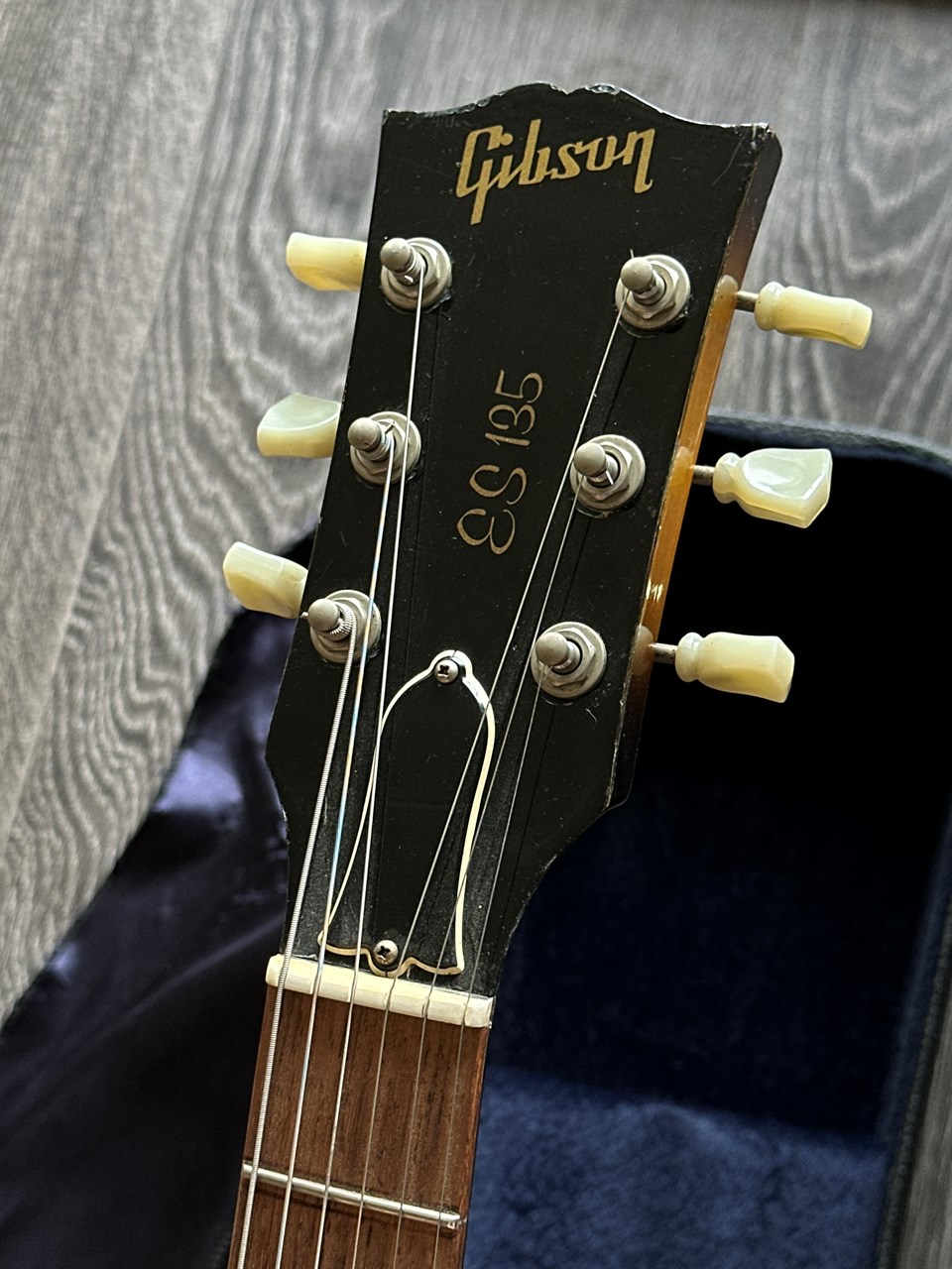 1993 Gibson ES-135 Semi-Hollowbody Vintage Sunburst - Thumbnail 3
