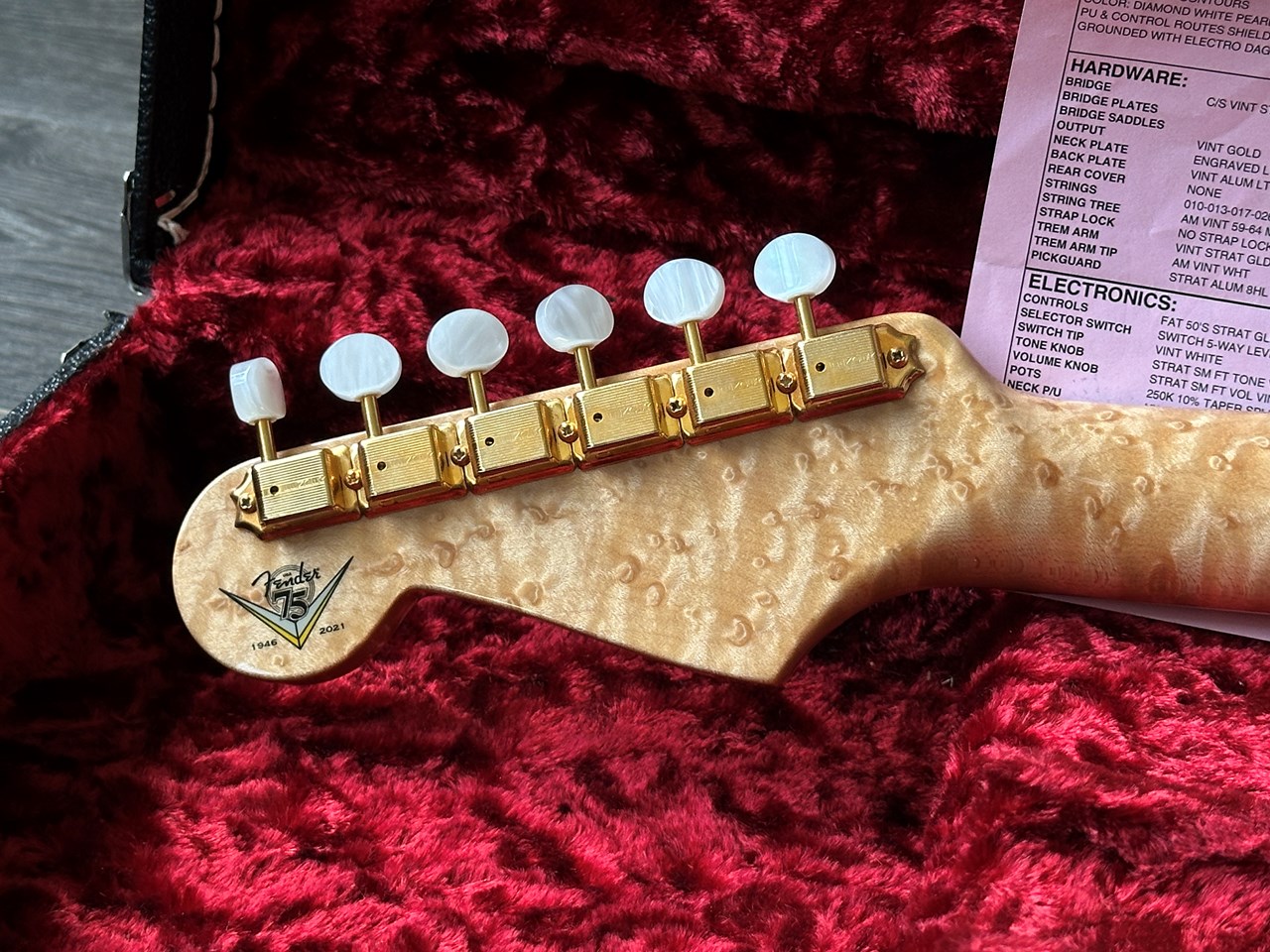 Fender Custom Shop LTD 75th Ann. Stratocaster NOS Diamond White Pearl Birdseye Neck - Thumbnail 6