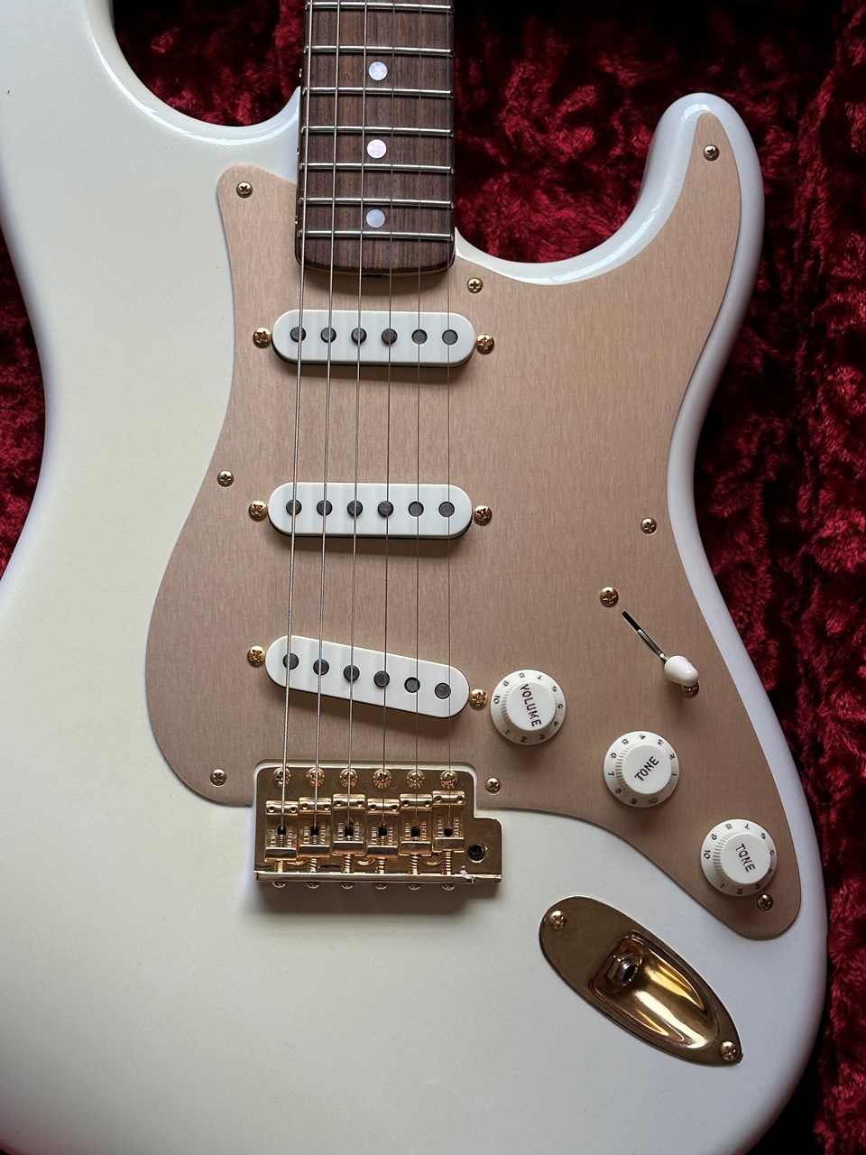 Fender Custom Shop LTD 75th Ann. Stratocaster NOS Diamond White Pearl Birdseye Neck - Thumbnail 2