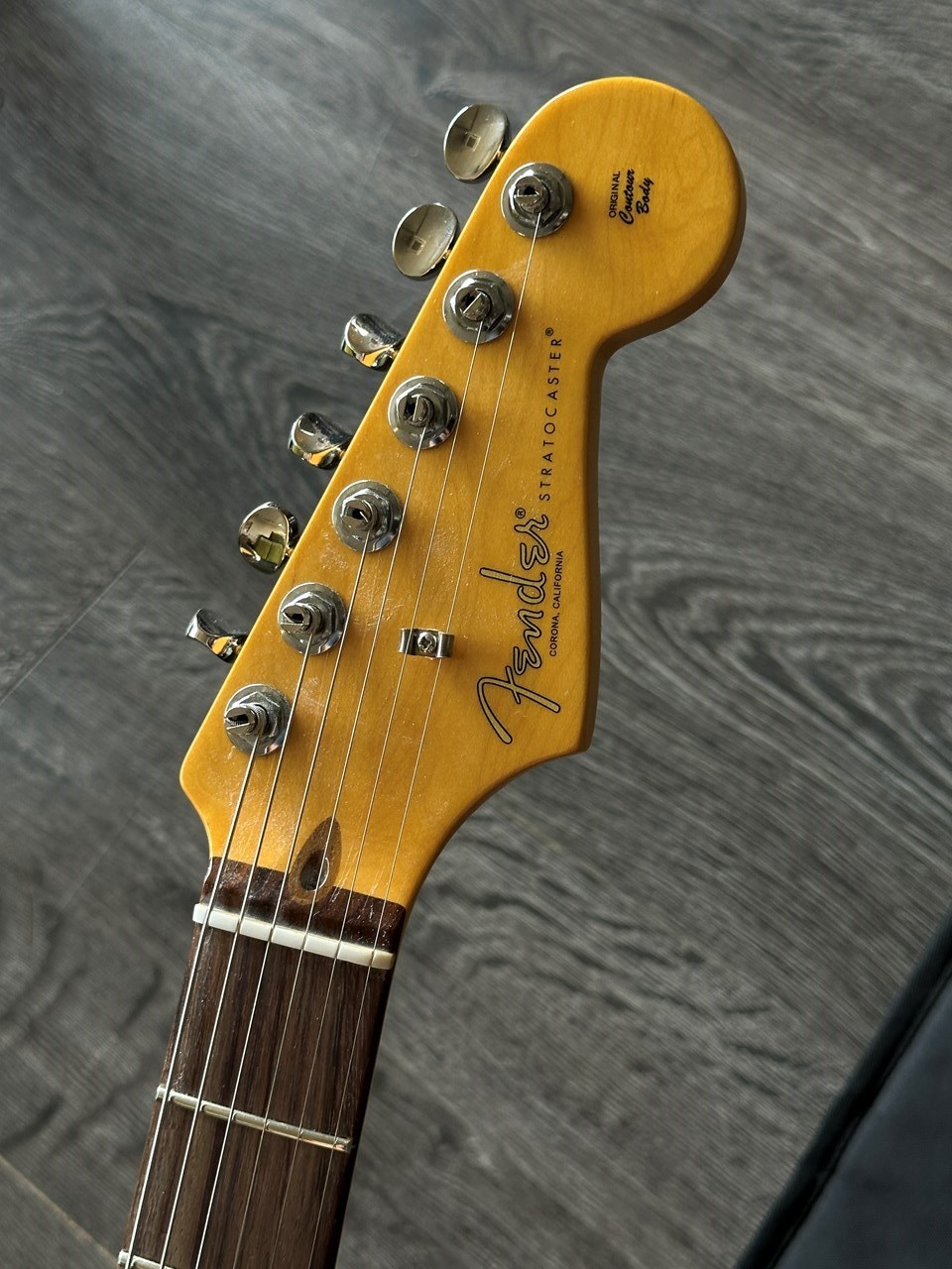 Fender American Professional Classic Stratocaster Unplayed - Thumbnail 3
