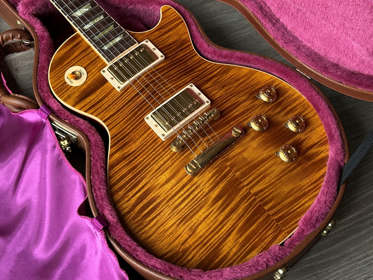 1995 Gibson Les Paul Classic Premium Plus Limited Run - Thumbnail 2