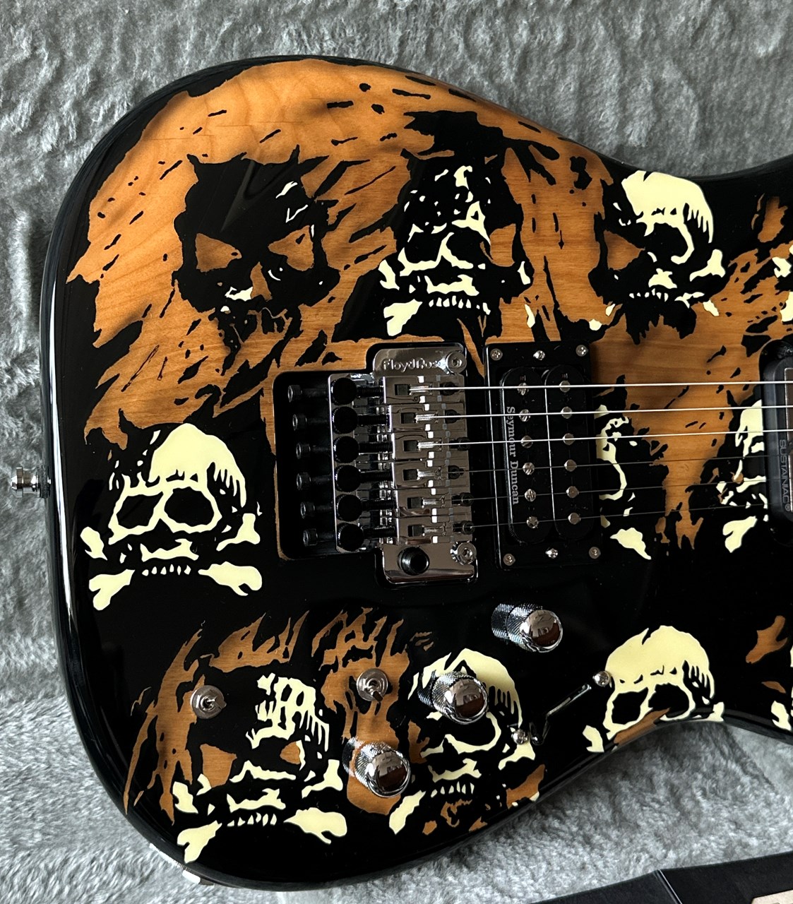 ESP Custom One Off Michael Wilton Skull Distressed Queenryche Masterpiece - Thumbnail 5