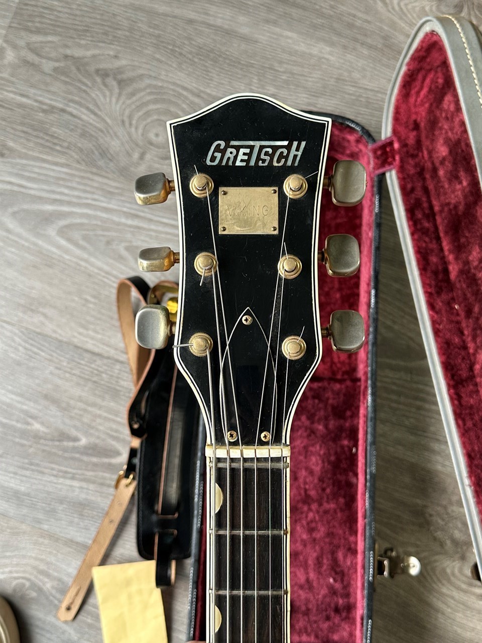 1967 Gretsch 6187 Viking with Original Checklist & Case - Thumbnail 4