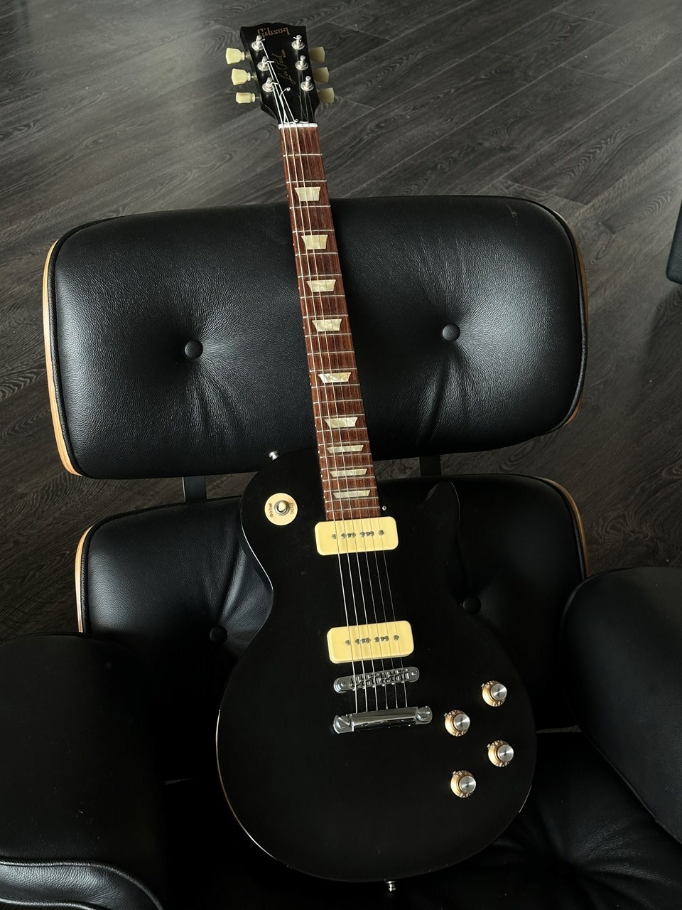 2011 Gibson Les Paul Studio 60's Tribute P90's Worn Ebony - Thumbnail 4