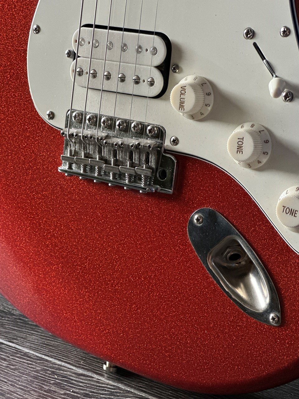 Haar Trad S HSS Suhr ML Pickups & Red Sparkle Finish with COA & Bag - Thumbnail 5