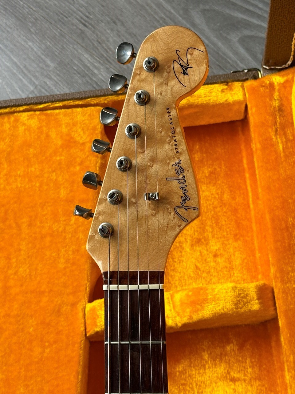1994 Fender Custom Shop Robert Cray Violet Birdseye Neck - Thumbnail 3