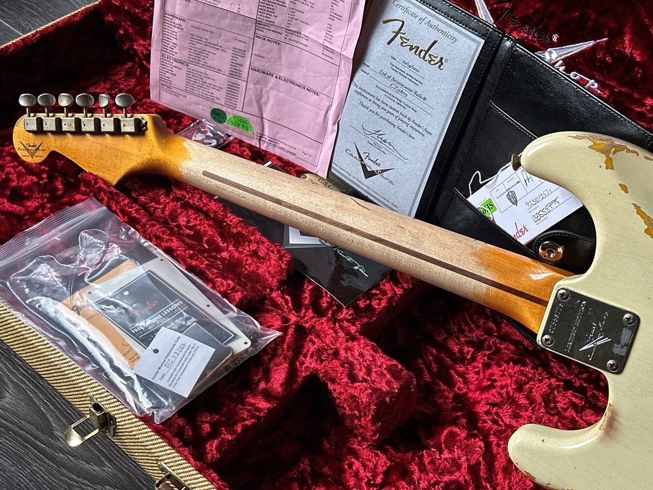 Fender Stratocaster 1956 Heavy Relic Custom Shop with COA & Case - Thumbnail 5