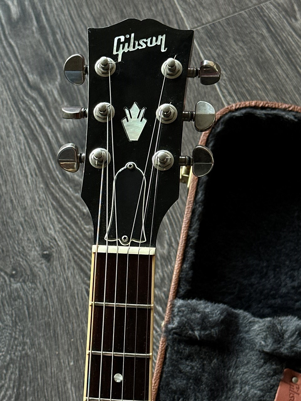 2000 Gibson ES-335 Figured Maple Vintage Sunburst with Case - Thumbnail 3