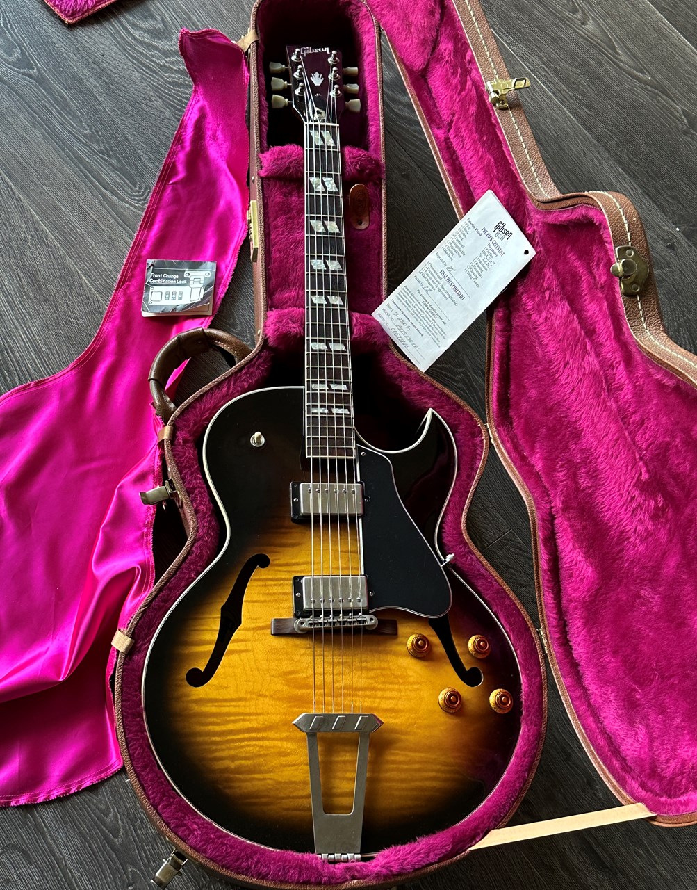 Gibson ES-175 Vintage Sunburst Flamed Maple Body Papers & Case - Thumbnail 5