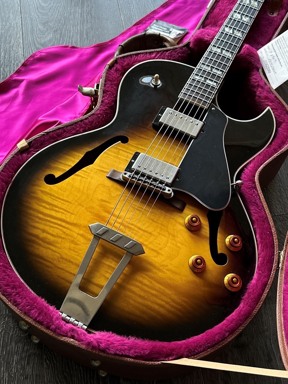 Gibson ES-175 Vintage Sunburst Flamed Maple Body Papers & Case - Thumbnail 3