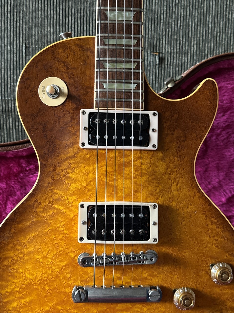 1993 Gibson Les Paul Classic Birdseye Top Honeyburst - Thumbnail 2