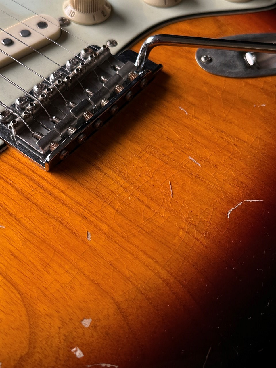 Del-Tone 60's S Sunburst Aged Apollo Pickups with COA & Case - Thumbnail 4