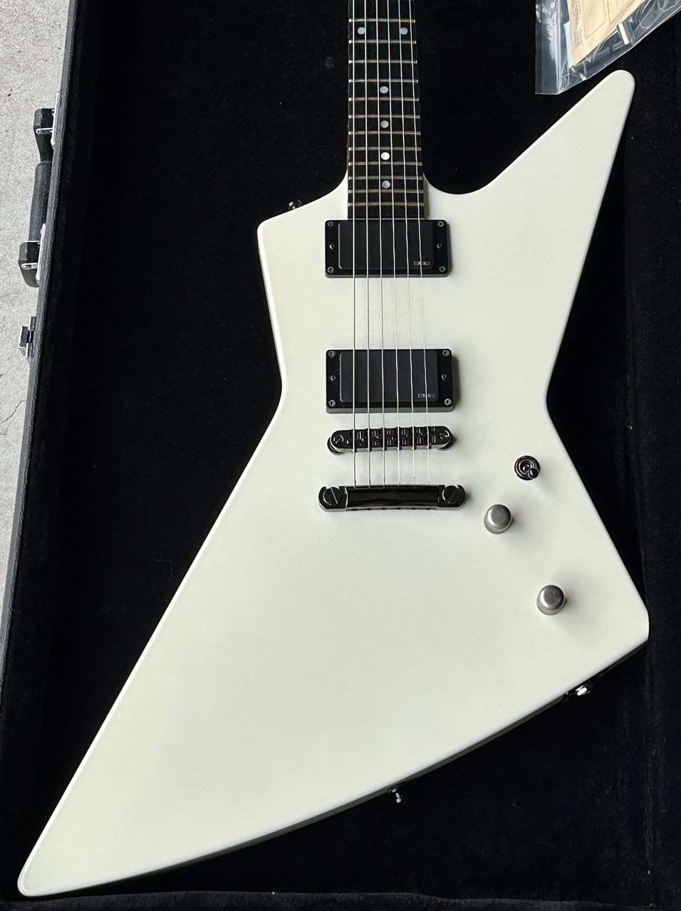 ESP Custom MX250 Kiso Built White Explorer James Hetfield Vibes - Thumbnail 2