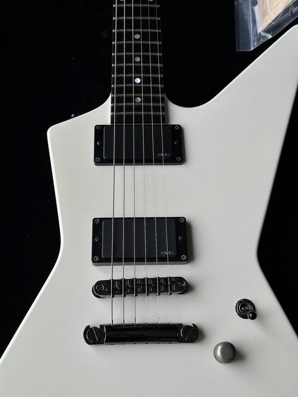 ESP Custom MX250 Kiso Built White Explorer James Hetfield Vibes - Thumbnail 5