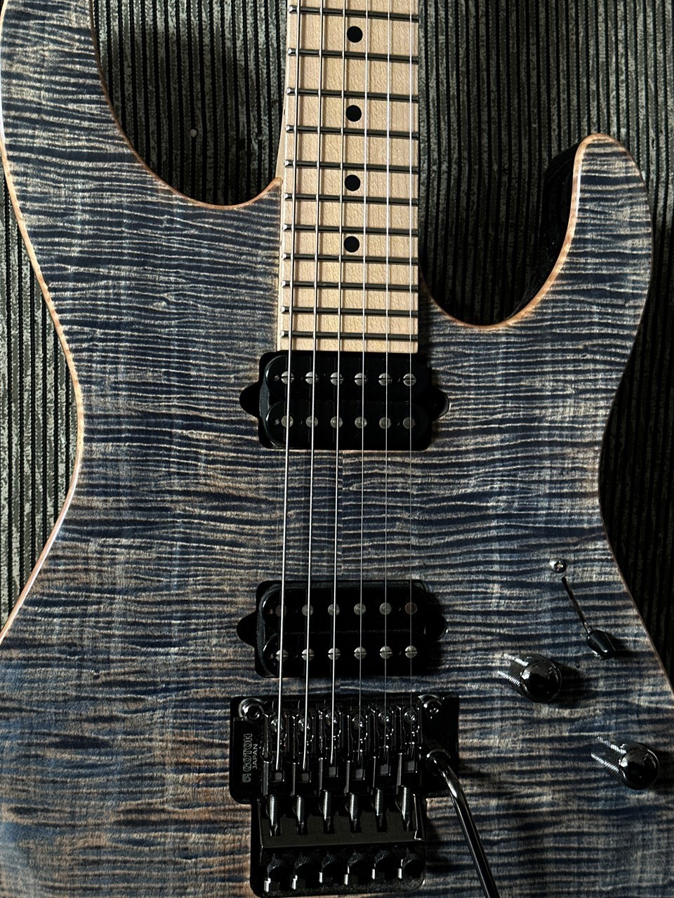 Suhr Pro Series M6 Modern Trans Blue Denim Stainless Steel 24 Frets - Thumbnail 4