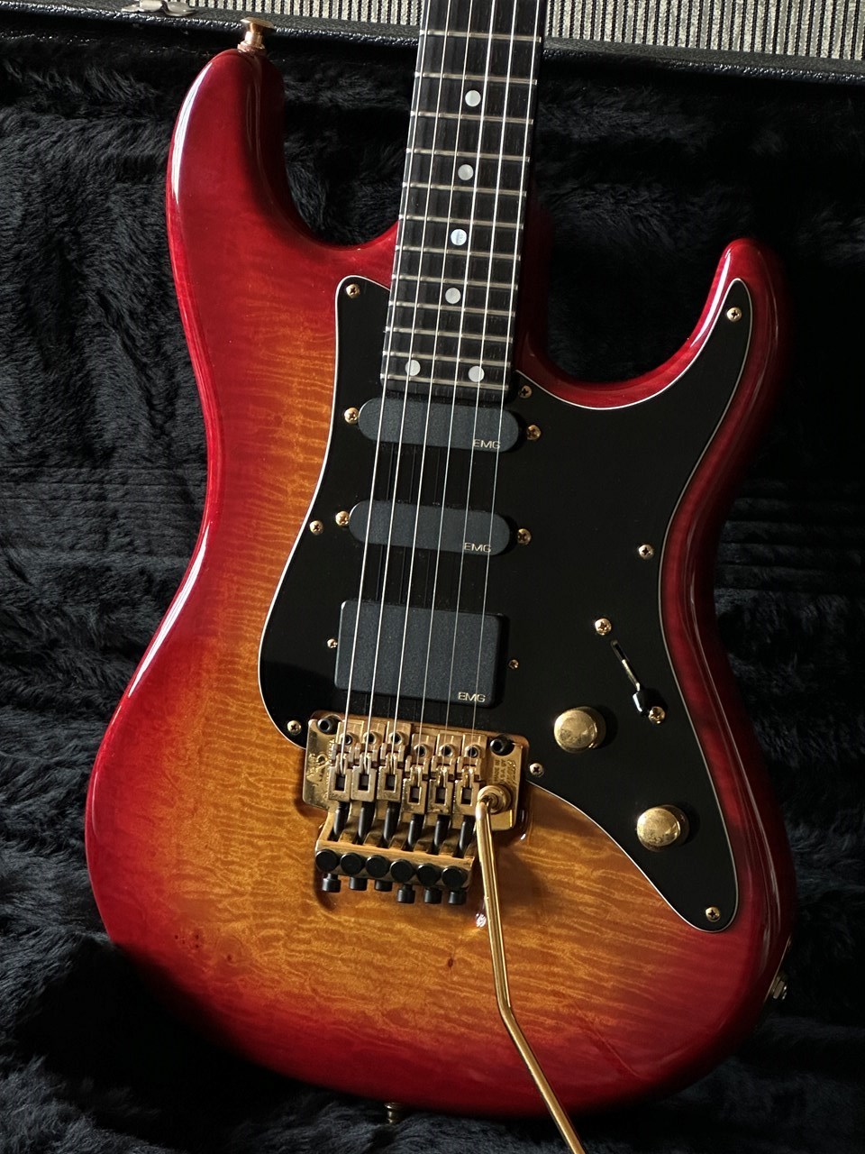 Valley Arts Custom Pro Flamed Maple Body Collectors Condition - Thumbnail 4