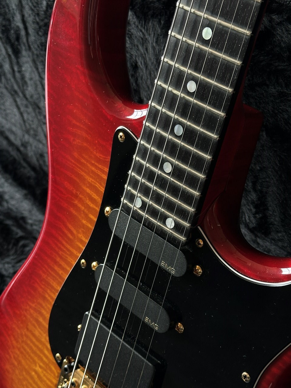Valley Arts Custom Pro Flamed Maple Body Collectors Condition - Thumbnail 6