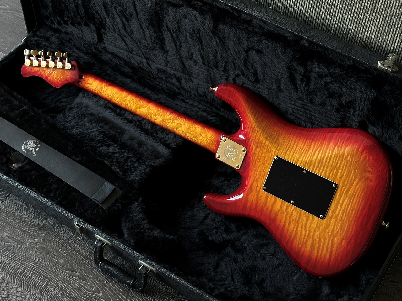 Valley Arts Custom Pro Flamed Maple Body Collectors Condition - Image 1