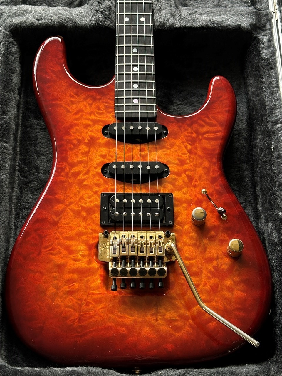 Valley Arts Custom Pro The Original Quilt Maple Top & Back - Thumbnail 3