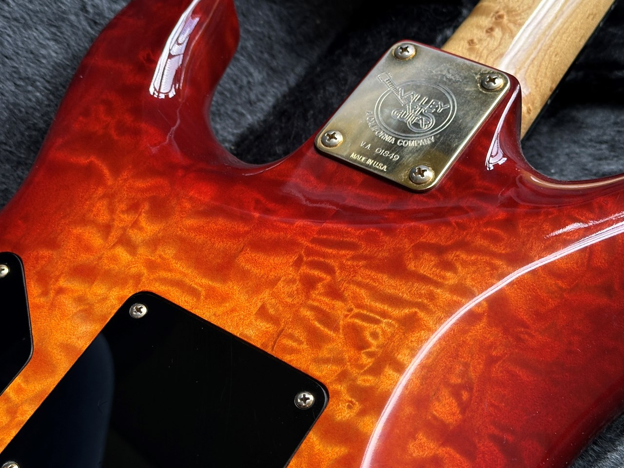 Valley Arts Custom Pro The Original Quilt Maple Top & Back - Thumbnail 4