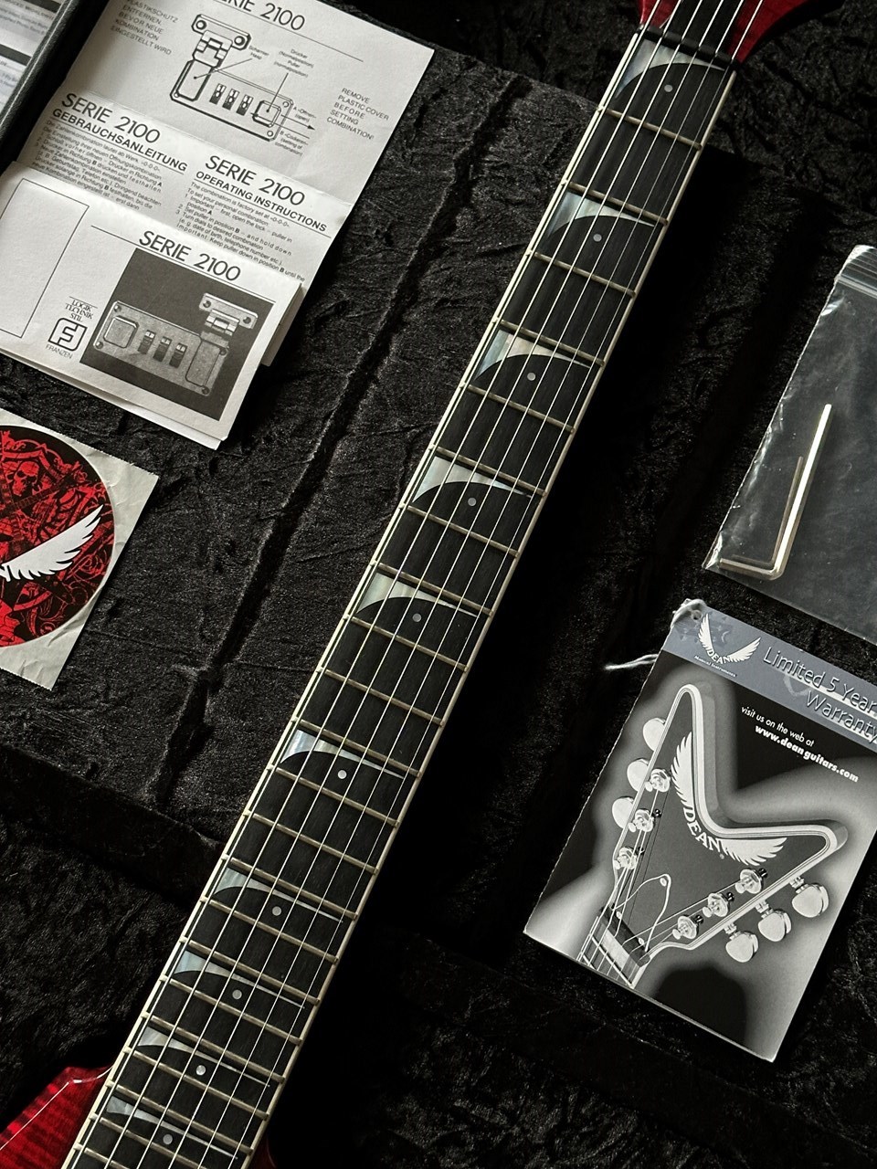2008 Dean USA Dave Mustaine Signed VMNT Limited Edition Trans Red Flame - Thumbnail 2
