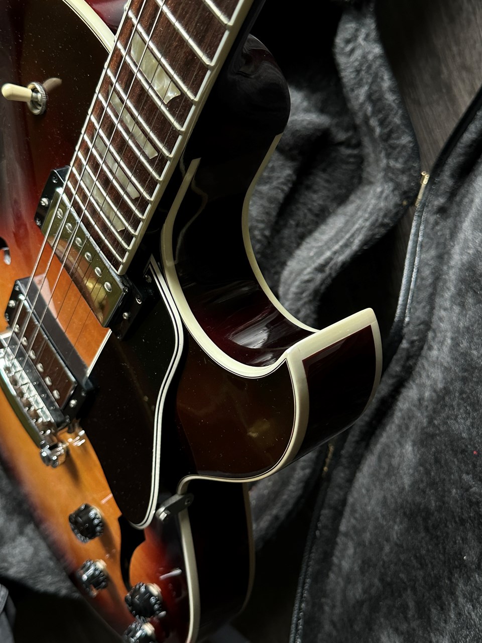2010 Gibson ES-137 Classic Flamed Maple Body Semi-Hollowbody - Thumbnail 5