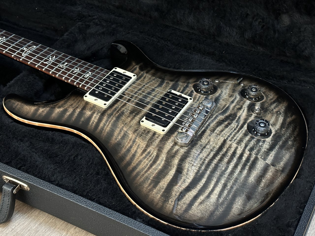 PRS Paul Reed Smith P22 Piezo & Stunning Charcoal Flametop - Thumbnail 4