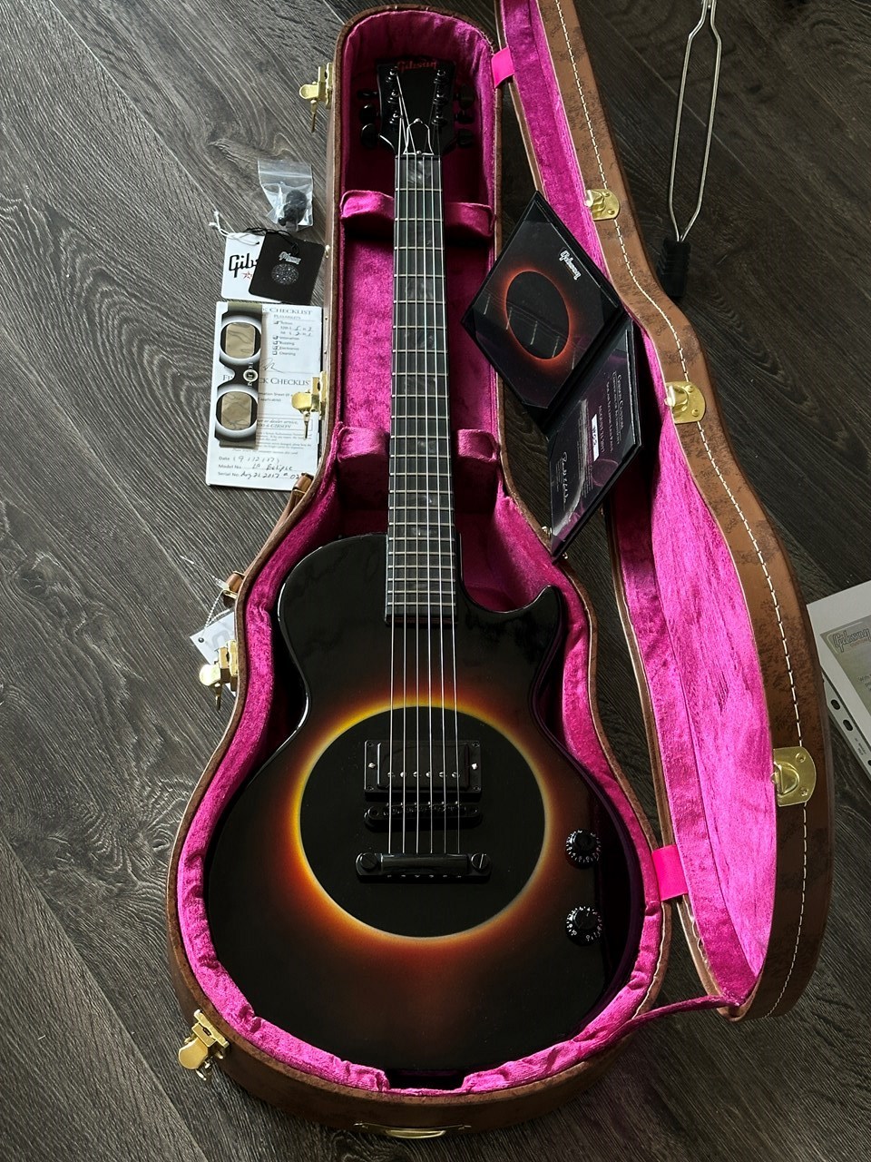 Gibson Custom Shop Solar Eclipse Les Paul serial# 2 of 20 - Thumbnail 6
