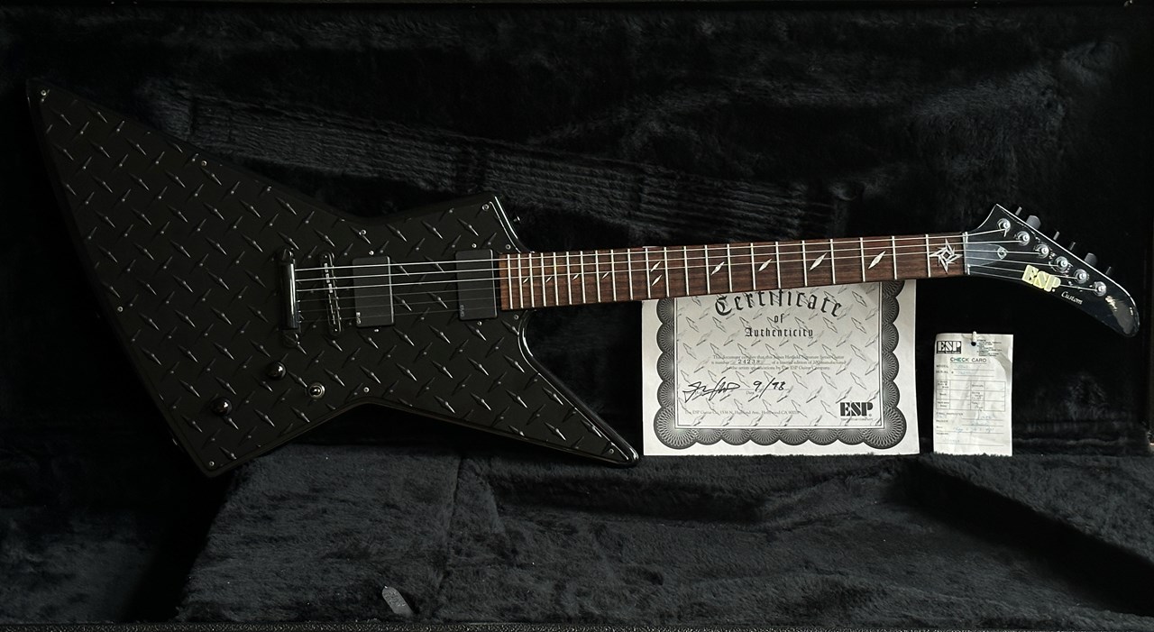 1998 ESP Custom Shop James Hetfield Signature JH-2 Black Diamond Plate - Thumbnail 2