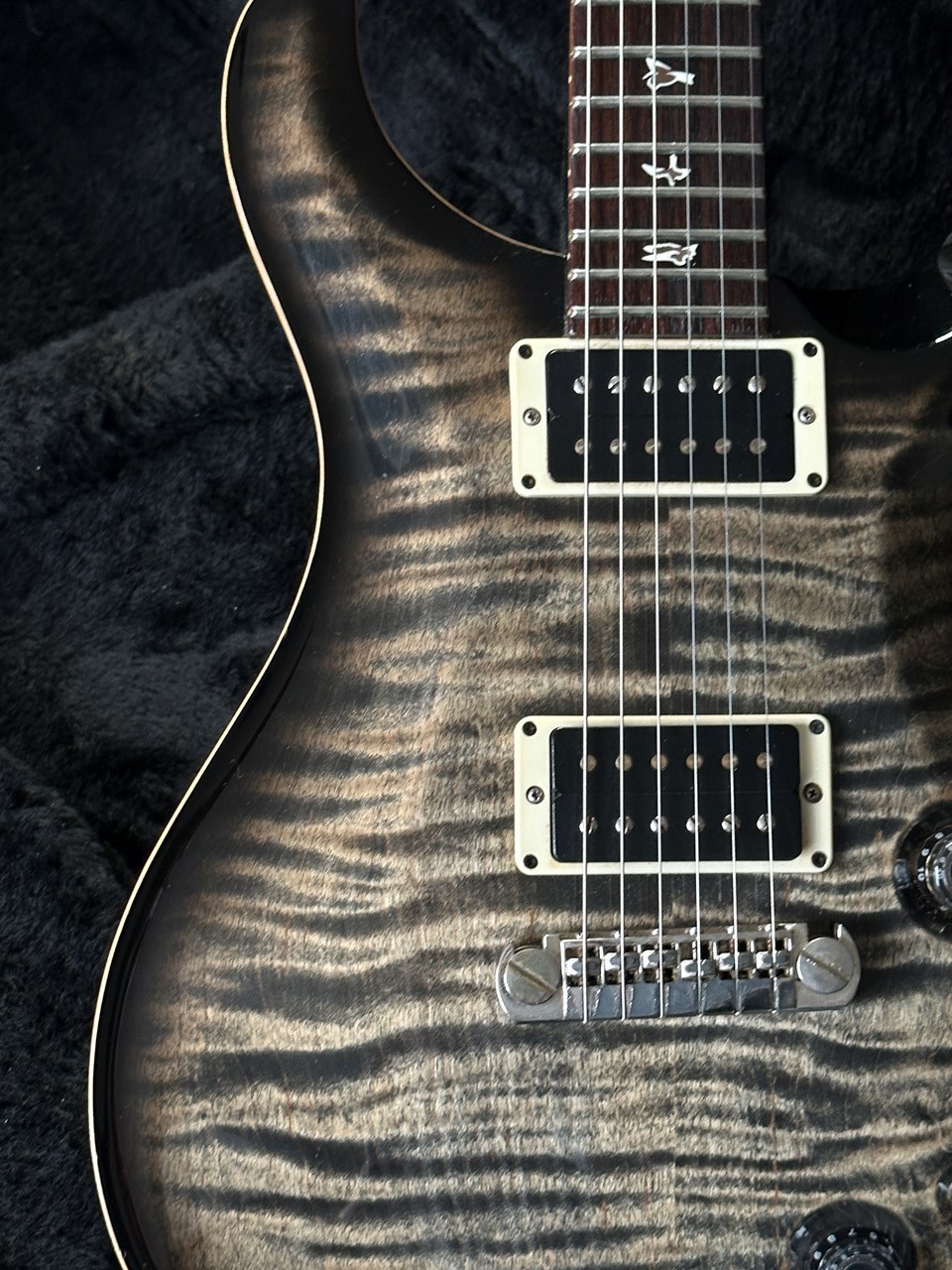 PRS Paul Reed Smith P22 Piezo & Stunning Charcoal Flametop - Image 1