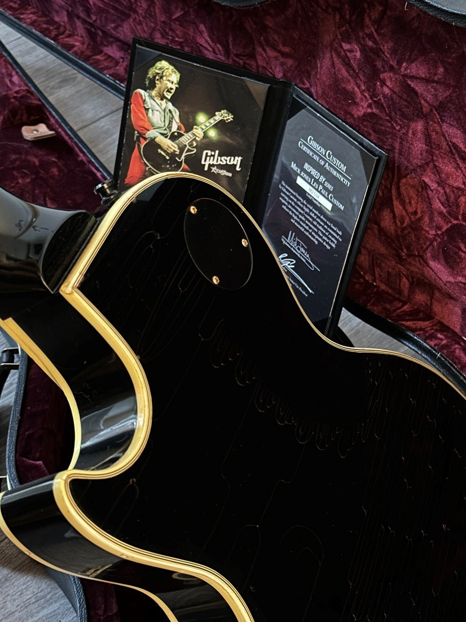 2008 Gibson Les Paul Custom Mick Jones Aged Serial# 34 of 100 - Thumbnail 5